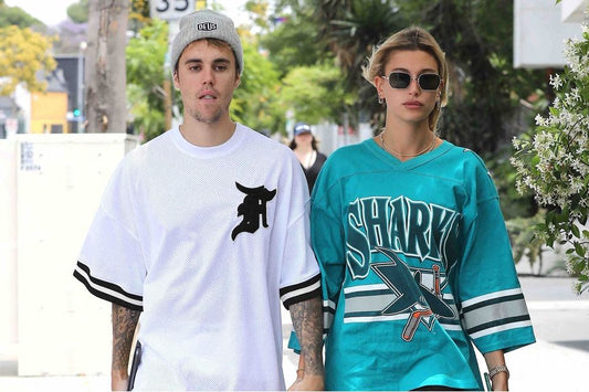 Le Top 5 des lunettes retro emblématiques d'Hailey Bieber !