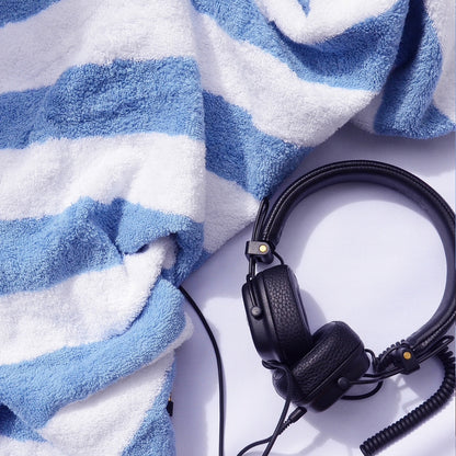 LA serviette de plage intemporelle de LAMANIAK