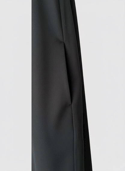 Le détail des poches de la parfaite rose noire