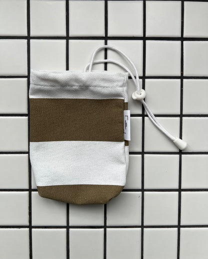La pochette en toile 100% coton fait main à Paris par LAMANIAK