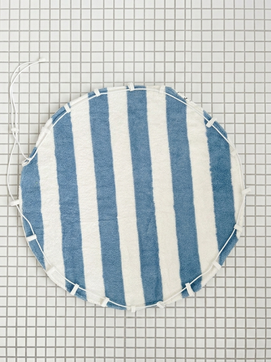Le sac piscine étanche recto/verso coton bleu clair et blanc fait main à Paris par LAMANIAK