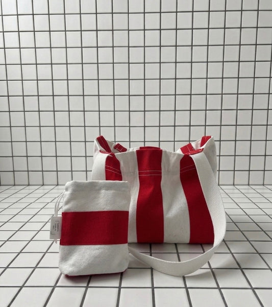 Ensemble sac et pochette en toile 100% coton rayé rouge et blanc s'appelle MONACO fait main à Paris par LAMANIAK